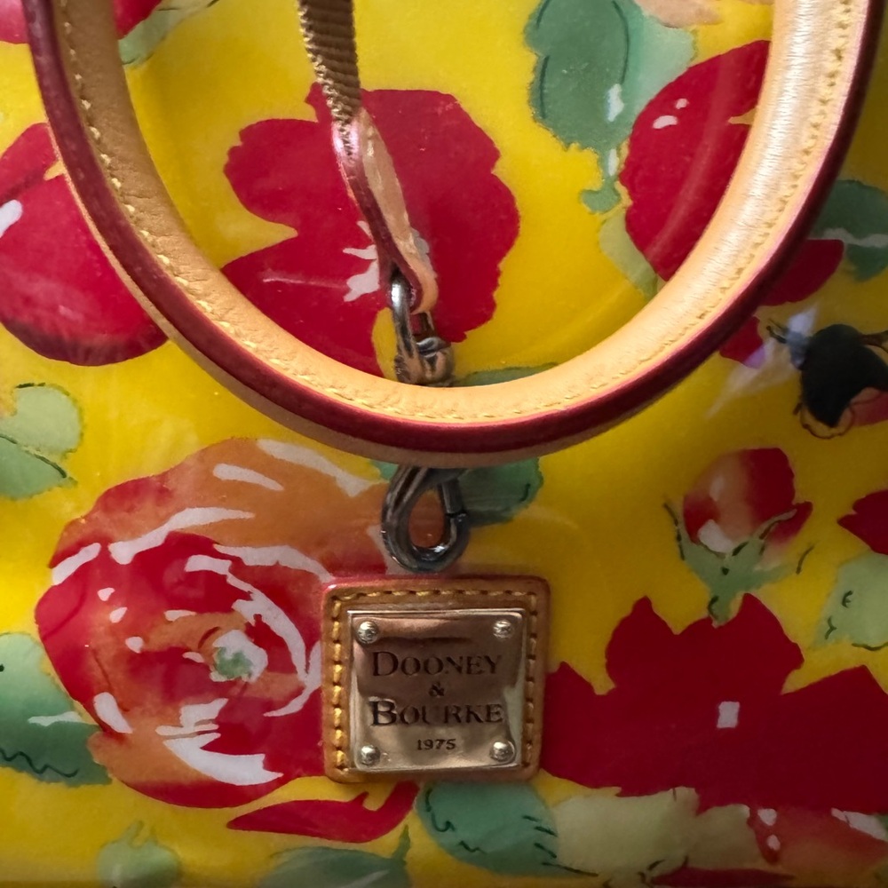 💕REDUCED Dooney & Bourke Yellow and Red Floral Shoulder Bag - Picture 7 of 10